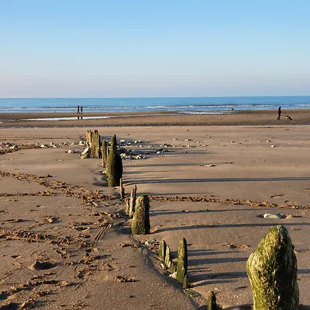 Holiday home Charmante Petite Sur Deauville Trouville-sur-mer *